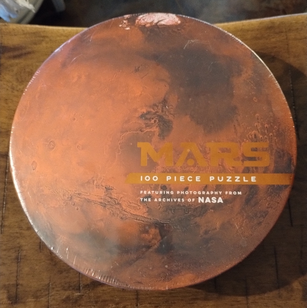 Chronicle Books Mars Round Puzzle
